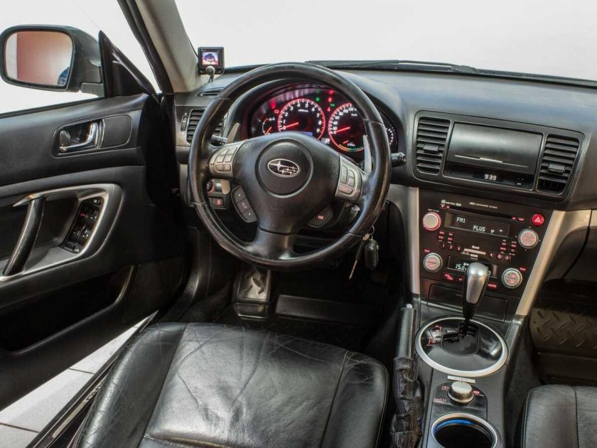 Subaru Legacy Outback 2007 салон