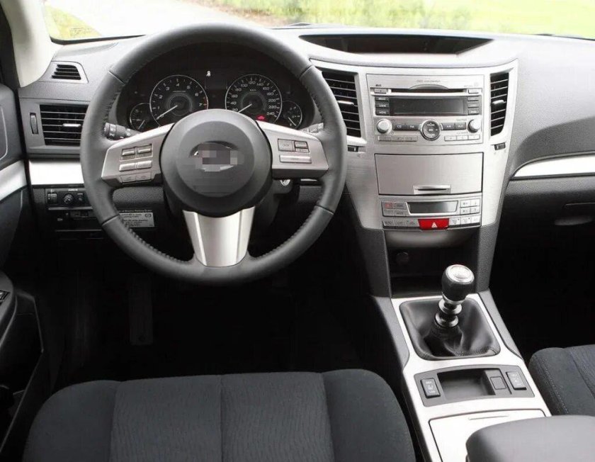 Субару Аутбек 2012 салон