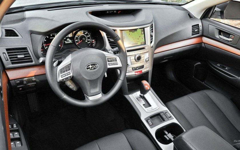 Subaru Outback 2012 салон