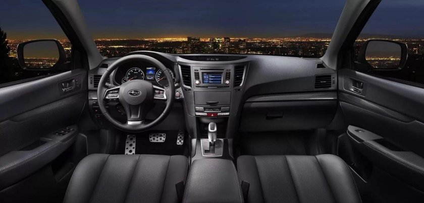 Subaru Outback 2012 салон