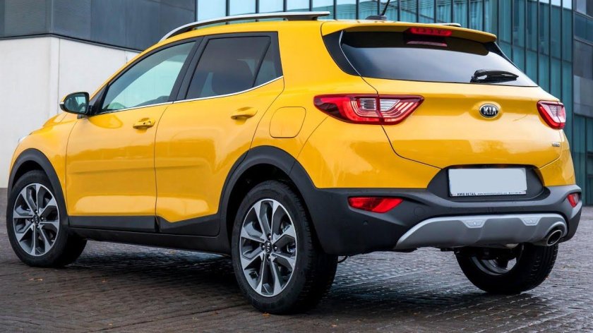 Киа стоник 2022