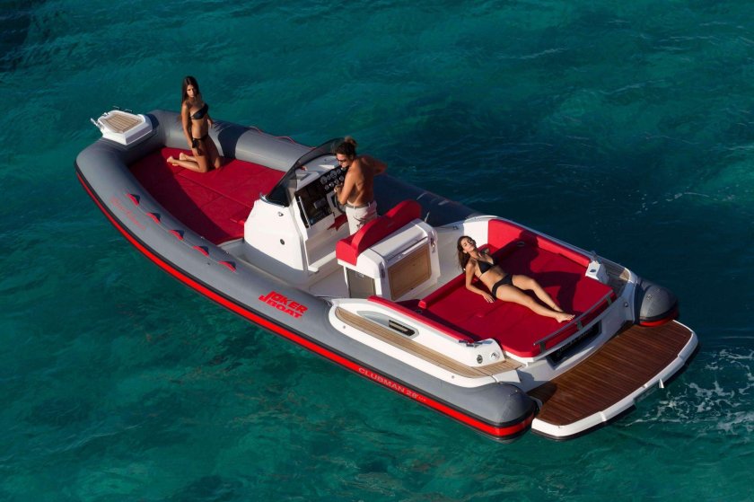 Моторная лодка