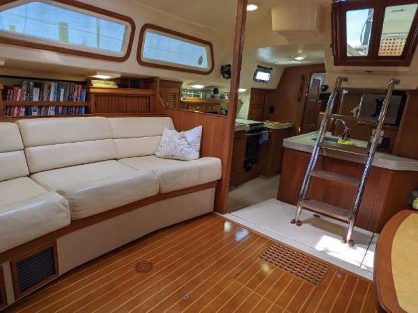 Island packet yachts