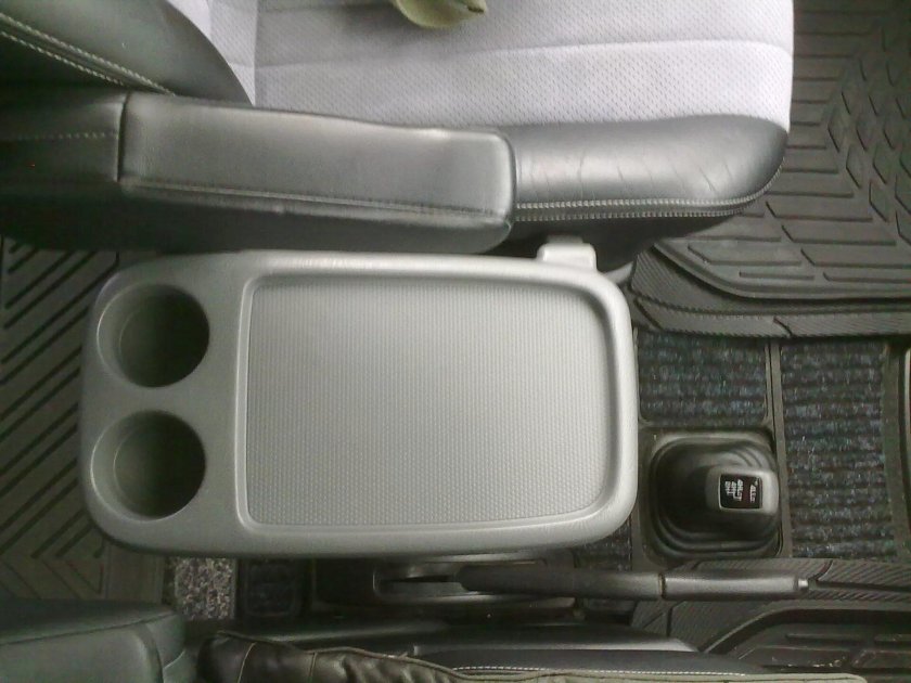 Столик Honda CR-V rd1