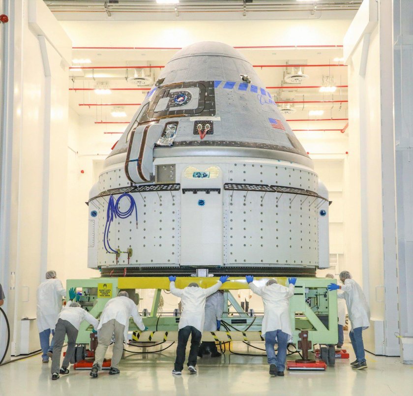 Космический корабль CST-100 Starliner
