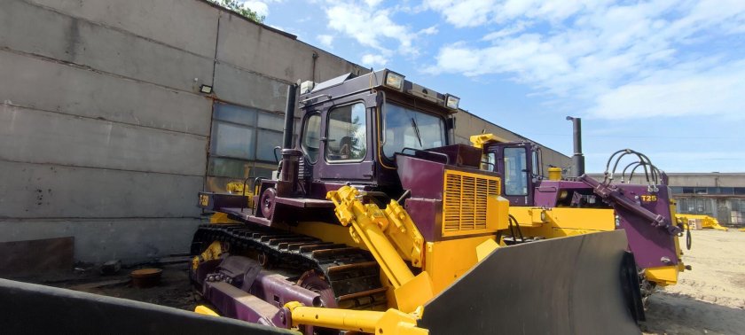 Бульдозер четра т15