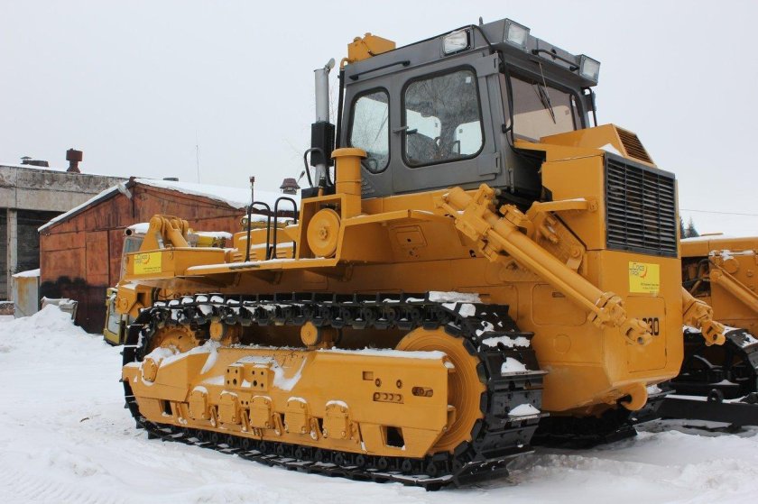 Т-330 бульдозер