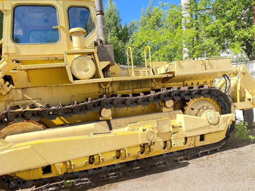 Т-330 трактор