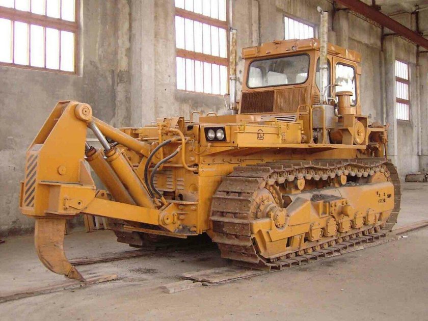 Бульдозер ЧЗПТ Т-330