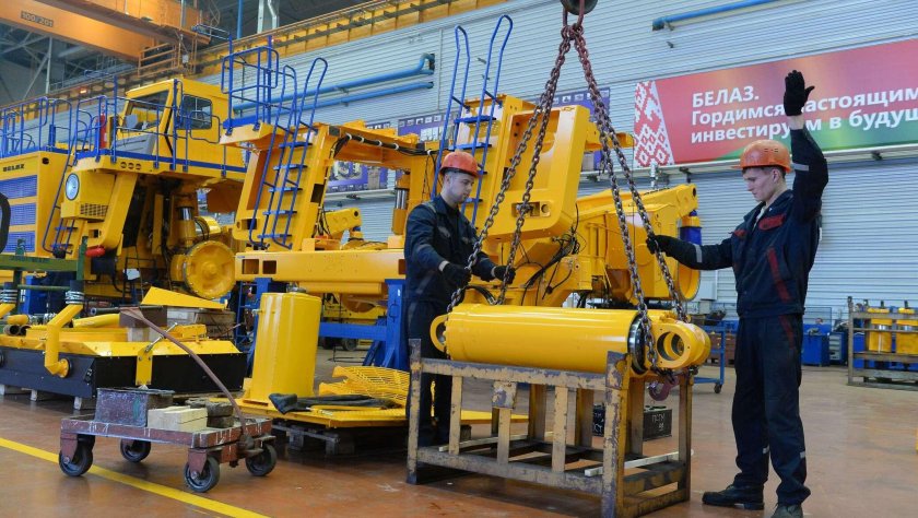 БЕЛАЗ белорусский завод