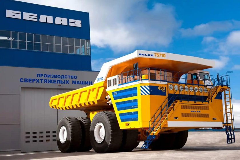Карьерный самосвал белаз
