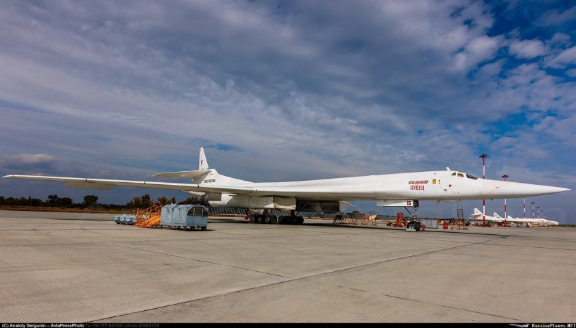 Ту-160 белый лебедь