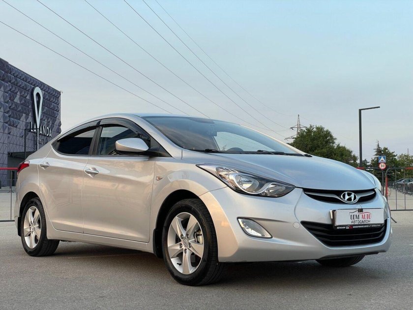 Хендай Аванте 2010