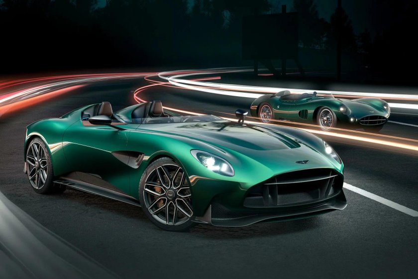 Астон мартин 2022