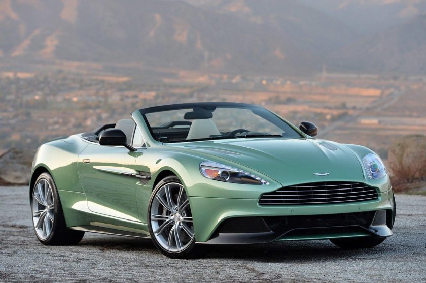 Астон мартин воланте