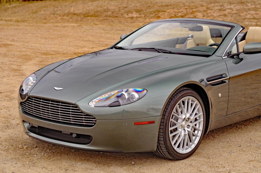 2006 aston martin v8 vantage