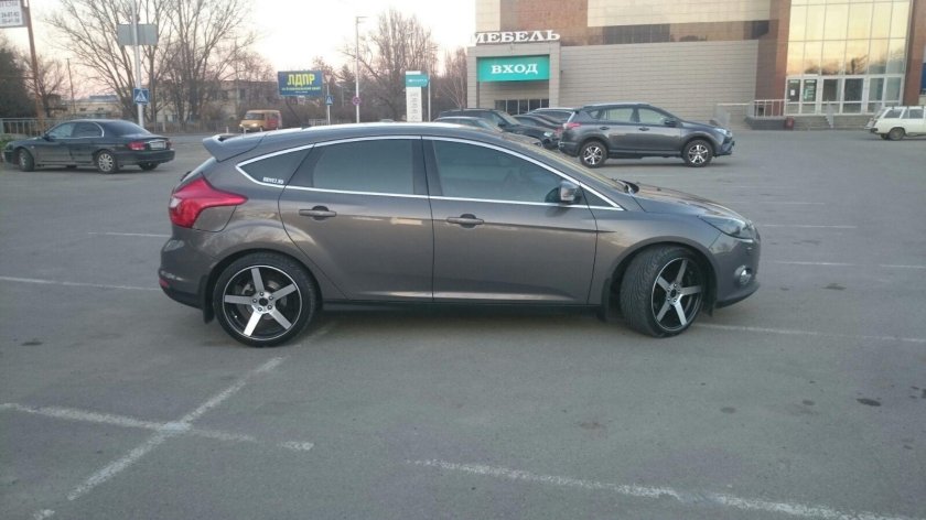 Ford Focus 3 Vossen cv5