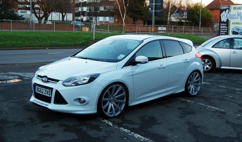 Форд фокус 3 хэтчбек r18