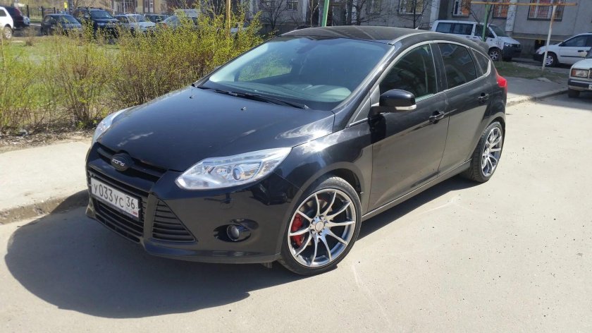 Ford Focus 3 r18 черный