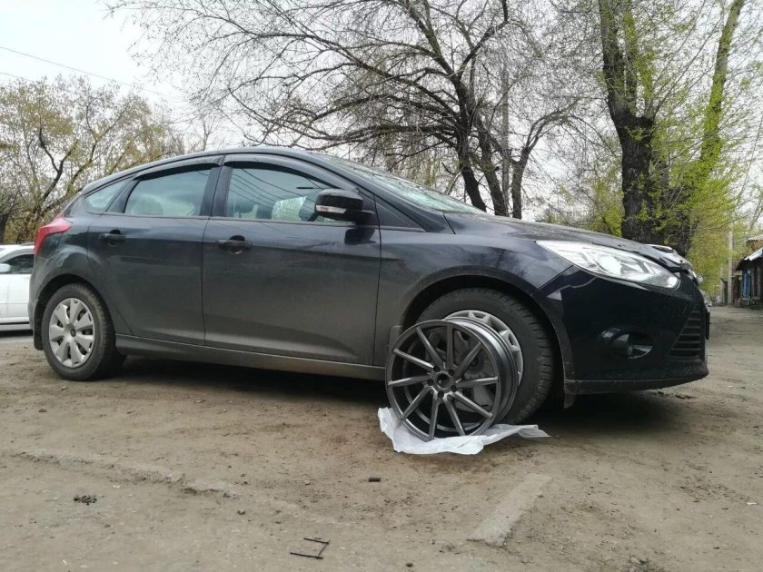 Форд фокус 3 r18