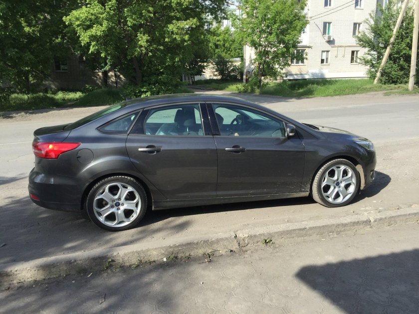 Ford Focus 2 r18 седан