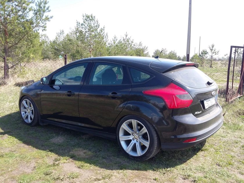 Форд фокус 3 хэтчбек r17