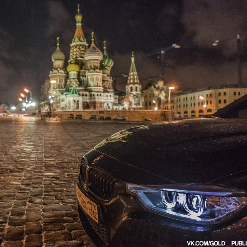 БМВ м5 е60 в Москве красная площадь