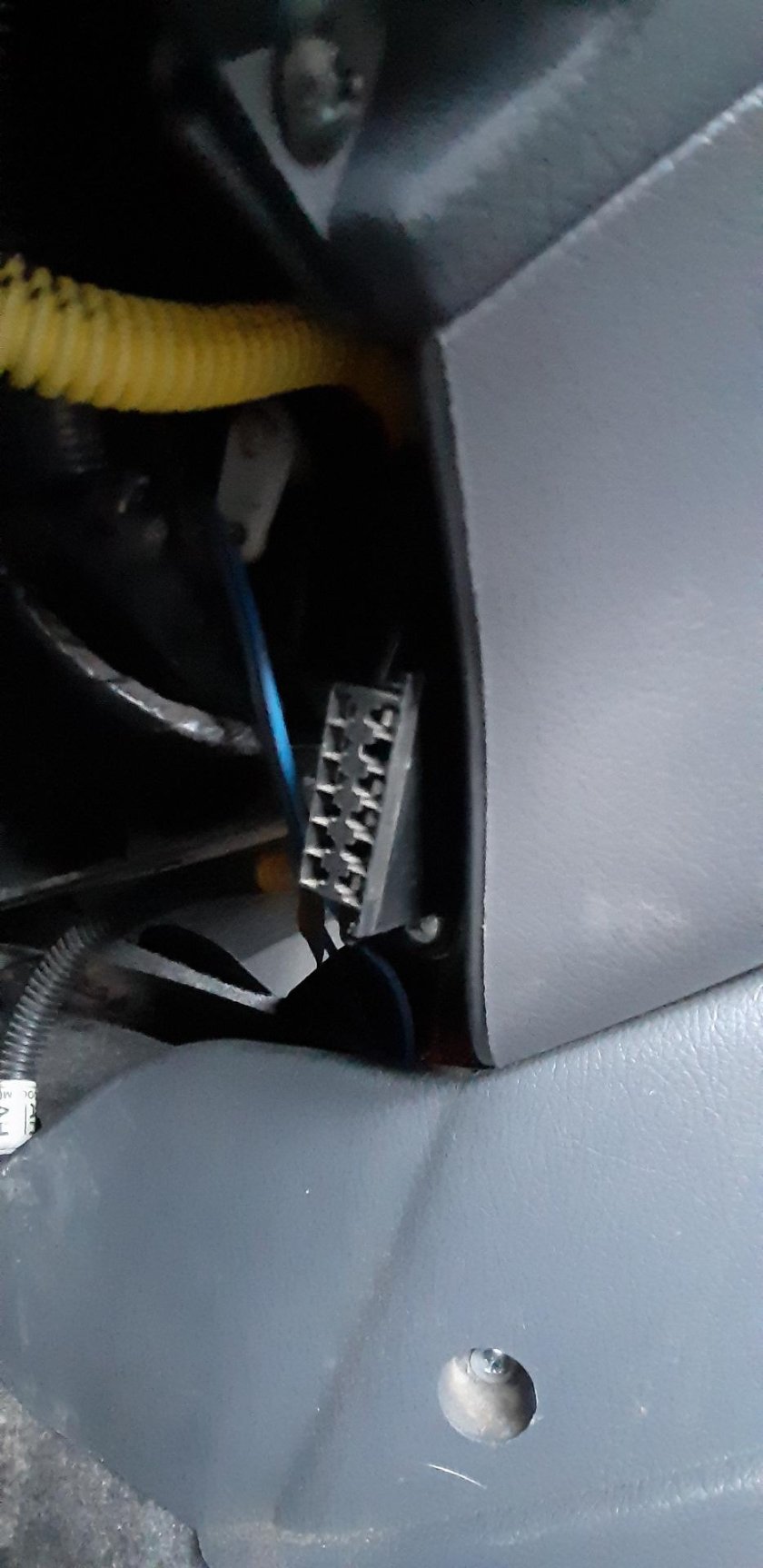 Диагностический разъем Ланос 1.5