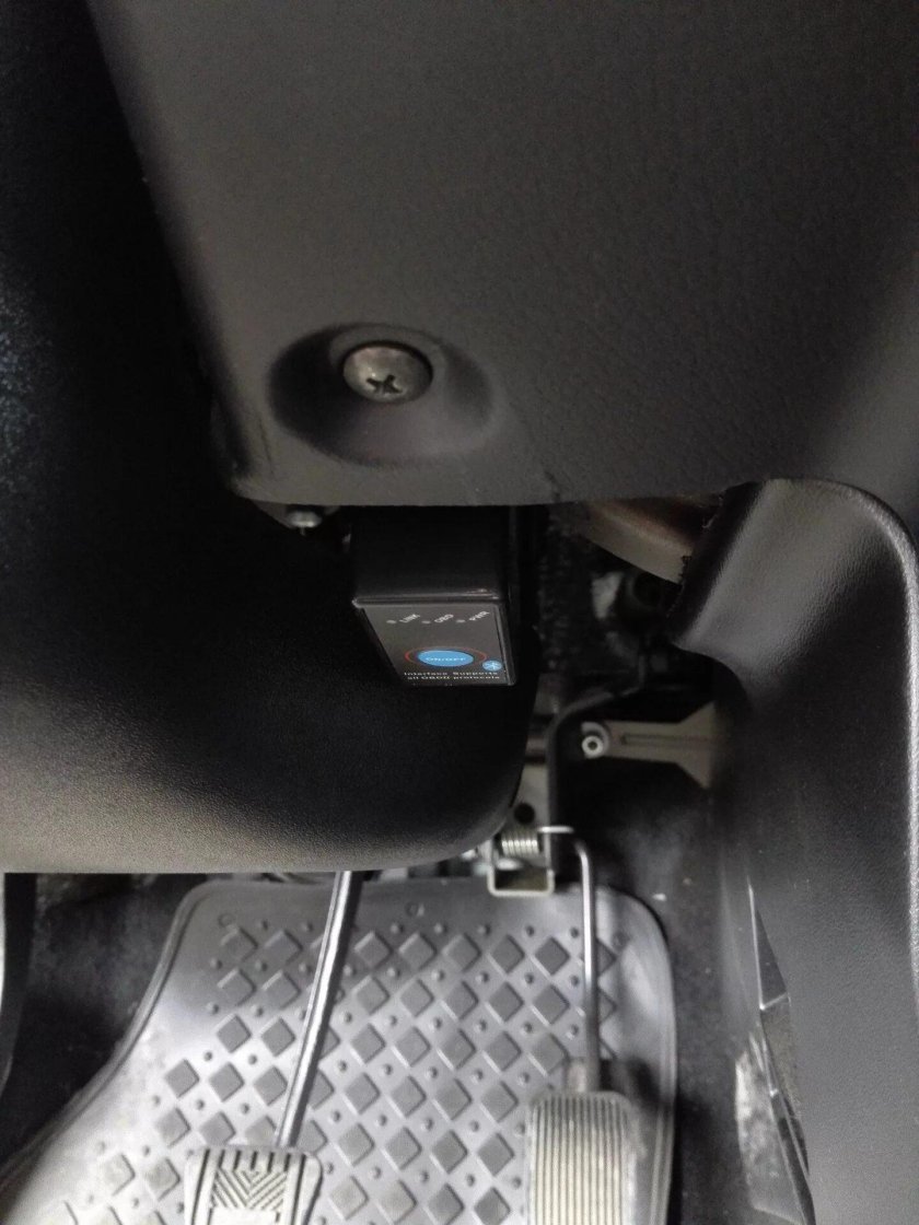 Разъем obd2 Нива Шевроле