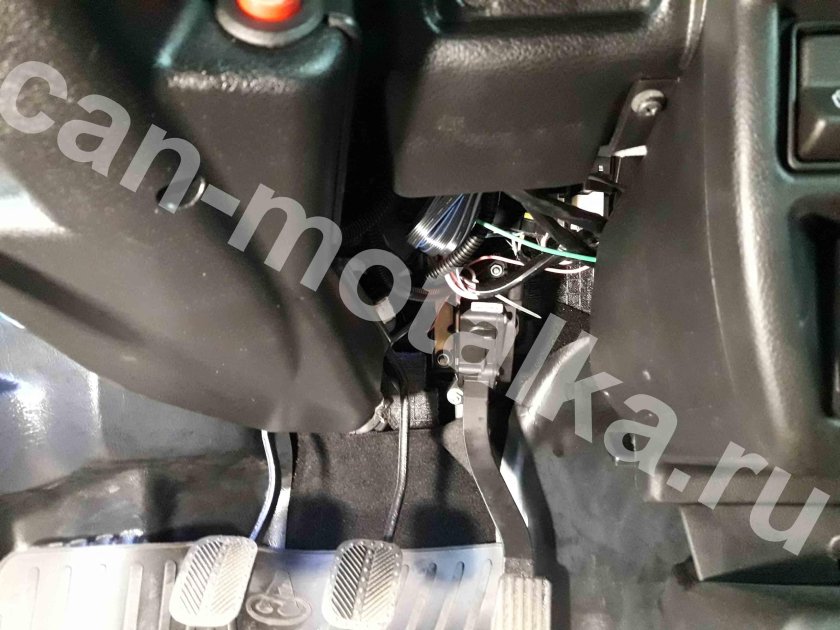 Разъем obd2 Нива Шевроле