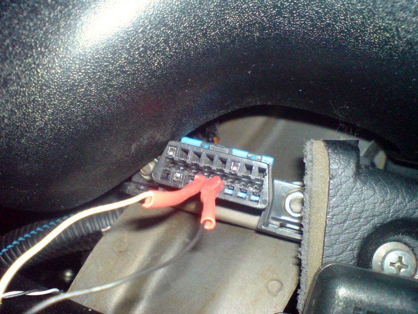 Диагностический разъём Нива Шевроле