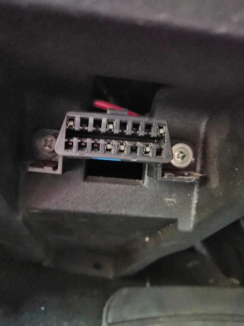 Разъем obd2 Нива Шевроле