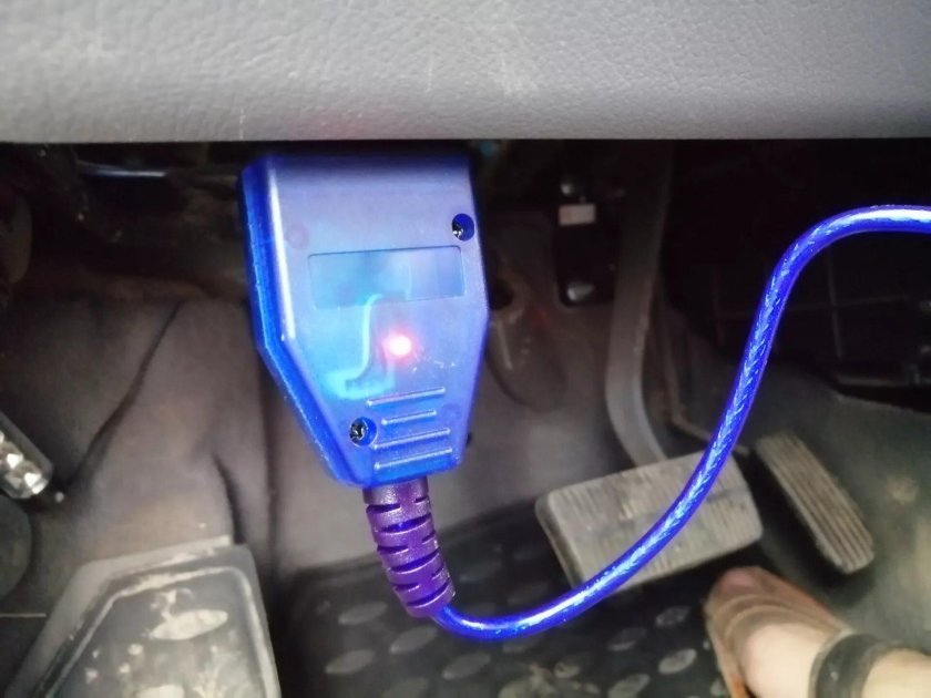 Chevrolet Lacetti диагностический разъём