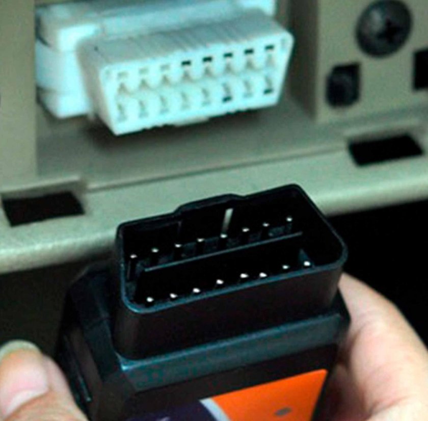 Cканер для диагностики автомобилей