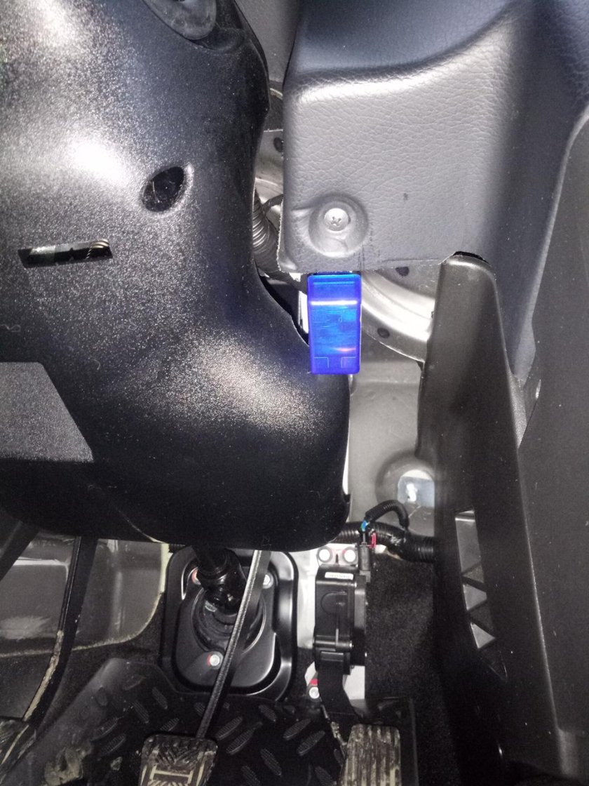 Разъем obd2 Нива Шевроле