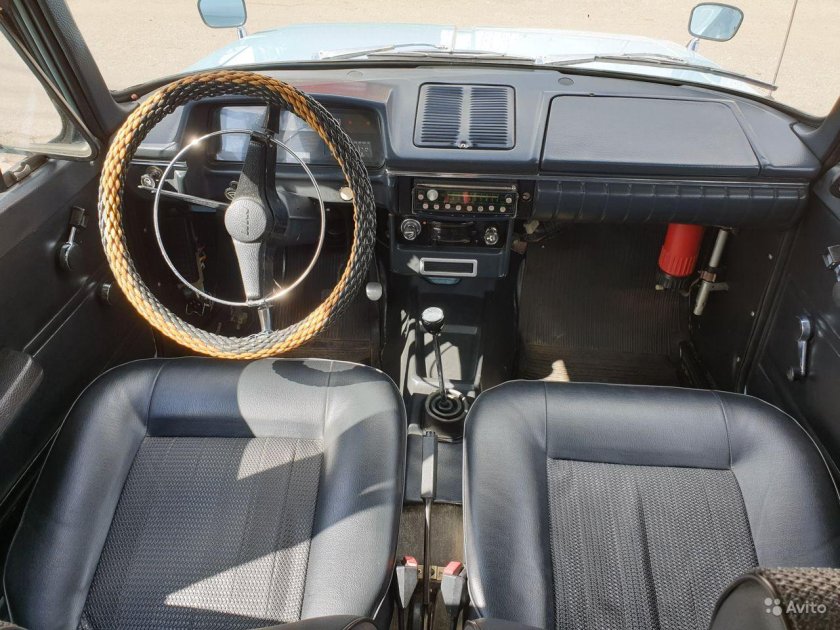 ИЖ 2125 Комби салон