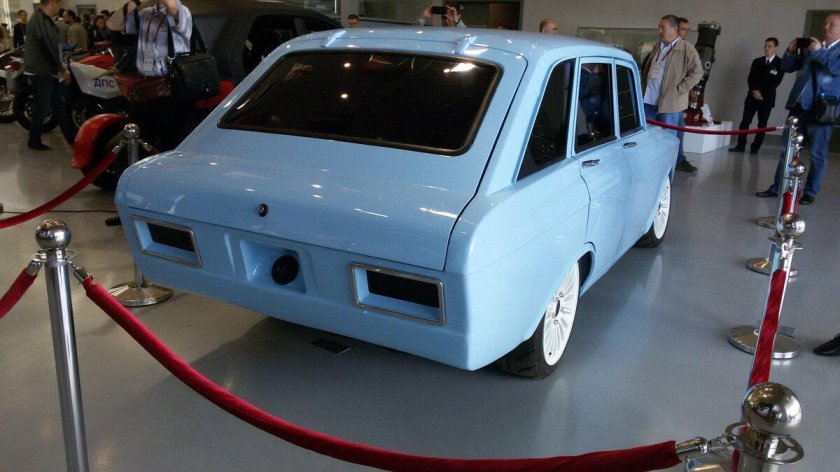 Электромобиль ИЖ Комби Калашников