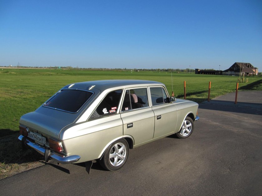 ИЖ Комби 2125