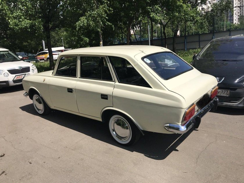 ИЖ Комби 2125 бежевый