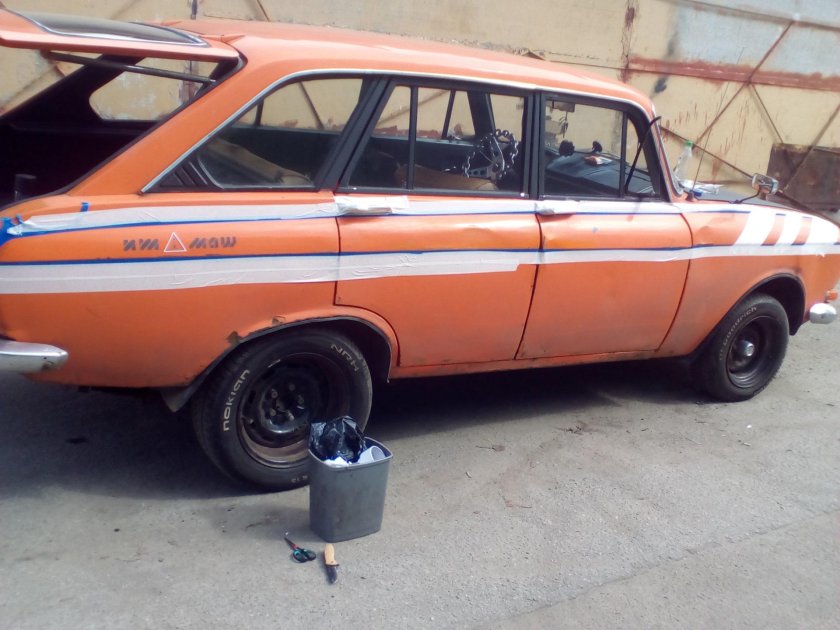 ИЖ Комби 2125