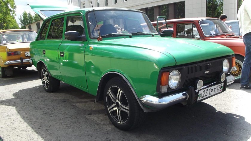 ИЖ 2125 зеленый