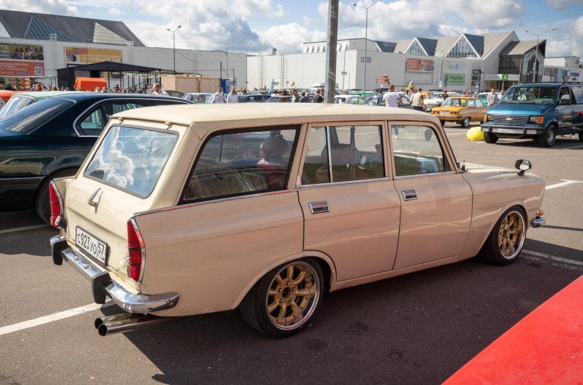 Москвич 2137 универсал