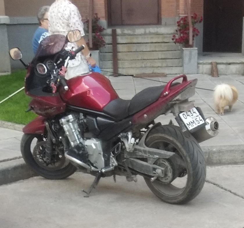 Сузуки бандит 1000