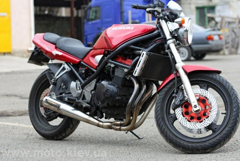 Suzuki Bandit 400-2