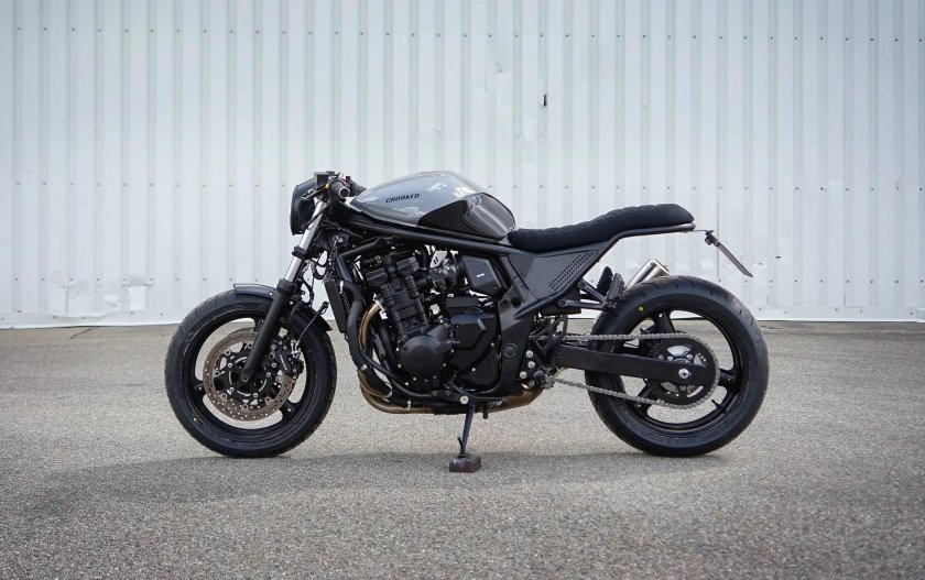 Сузуки бандит 600 черный матовый