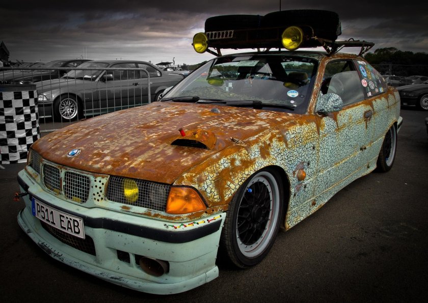 BMW e36 ржавая
