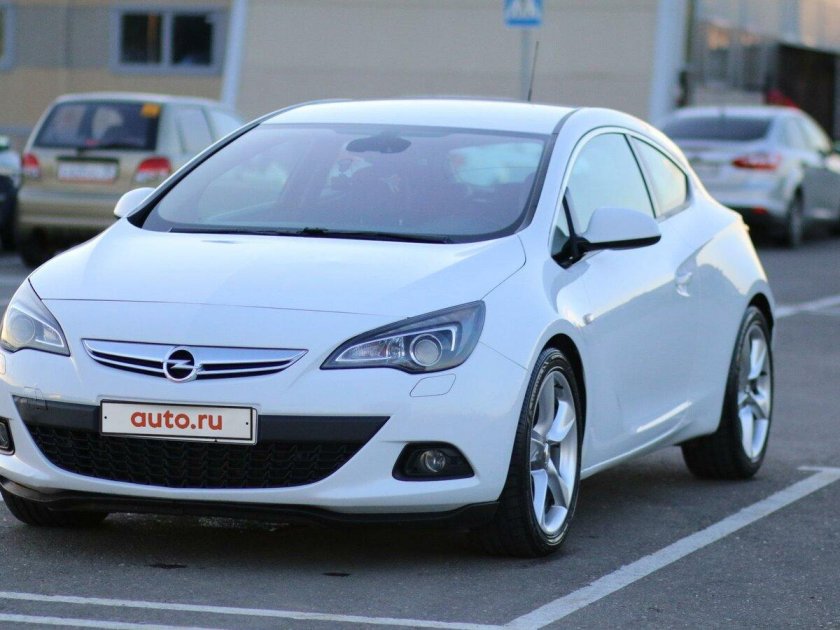 Opel astra gtc 2012 рестайлинг
