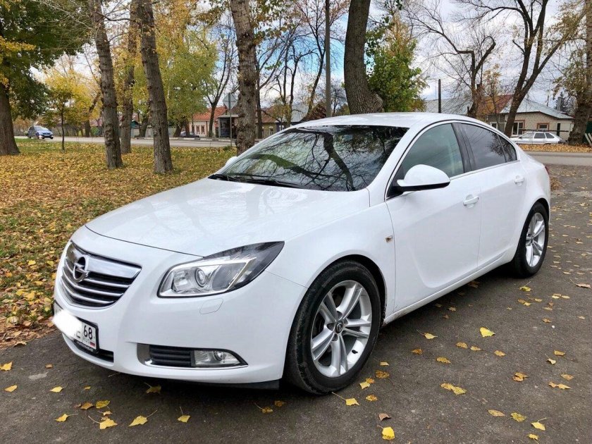 Opel Insignia 2011