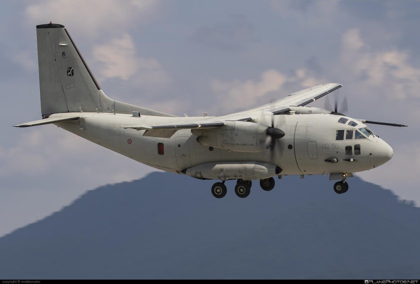 Alenia c-27j spartan самолет