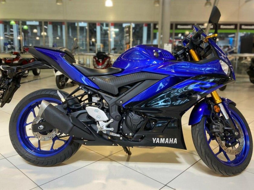 YZF r3